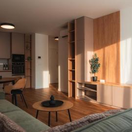 Nový Apartmán so záhradou a garážou pri centre – hotel w mieście Trnava