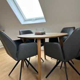Voll möbliertes Apartment mit wohlfühl Atmosphäre