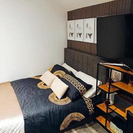 Citywest Luxury Ensuite Attic Room with Workspace near Luas, hotel a Citywest