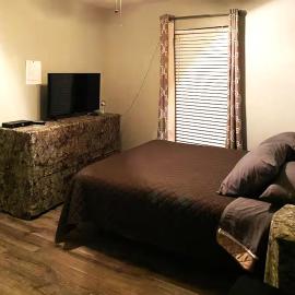 Home Away, hotel in Grand Prairie