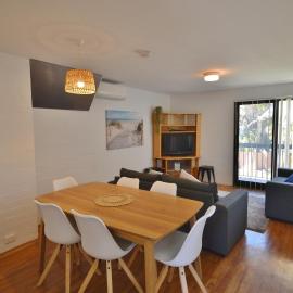 Riverview Holiday Apartment 102 - 1st Floor - Kalbarri, WA, hotel in Kalbarri