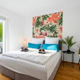 KATIES Apartment I near Regensburg - Private Infrared Sauna, Balcony, BBQ & Parking, hotell i Nittendorf