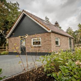 Het kleine Landgoed, Hotel in Haarle