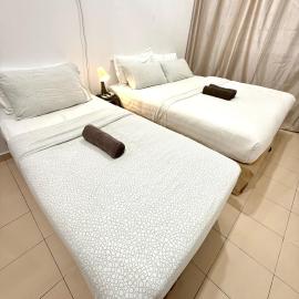 7 STAY#3 - 1 Room for 3 Pax at Kuala Berang -Best Travelers Stay, hotel in Kuala Berang
