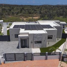 Modern Villa Luel private pool 5 min to Palm Beach, hotel a Noord