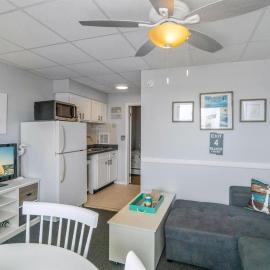 6701 Atlantic Ave, Unit 301
