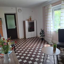 Szemben apartment, hotel in Csengőd