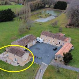 Cottage au calme avec parking privé