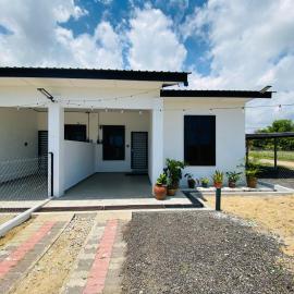 Homestay Teratak Nailufar, khách sạn ở Pekan