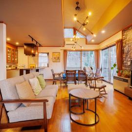 -ZAO Forest House 843-温泉付き貸別荘ガイアリゾート, Hotel in Zao