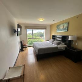 Charming Two Bedroom with balcony