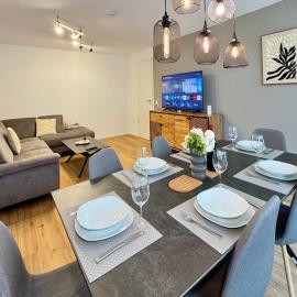 3 Zimmer Apartment, 86 qm, max 5 Personen, Balkon, Garage, schnelles Internet, hotel en Sindelfingen