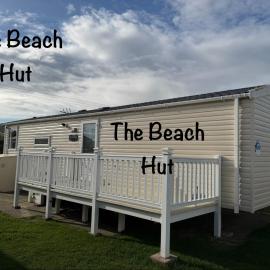 The Beach Hut at Presthaven Sands, хотел в Престатин