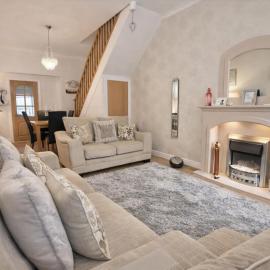 Cozy Home in Manchester - Perfect for Long Stays
