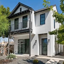 Downtown Home - walk to Alamo, Riverwalk, more