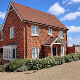 Spacious Colchester Home with Off-Street Parking for 4 cars, hotel in Colchester