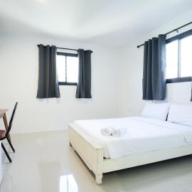 XXSnap Sukhumvit 1 - สแนป สุขุมวิท 1 คลองเตยเหนือ, hotel in Makkasan