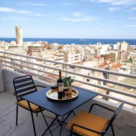 Romantic Sea View Studio with Jacuzzi in Alicante Center