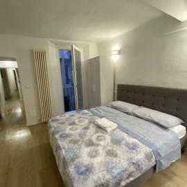 RIZZOLI 3 senzanome, hotel din Bologna