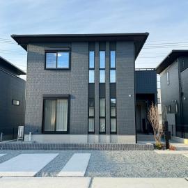 Akikawa Koshi 13 新築木造一棟貸切ヴィラ, hotelli kohteessa Yuge