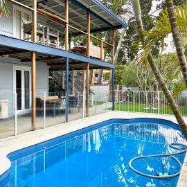 Walk to the Beach from Stay Salty on Bribie Island, hotel u gradu 'Woorim'