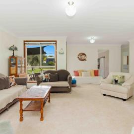Peace by the Beach by Experience Jervis Bay, hotel en Vincentia