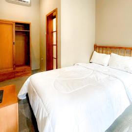 Mangu Living near Bandara Adi Soemarmo Solo RedPartner, hotel a Brongosan