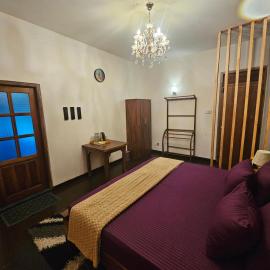 Bloomy villa