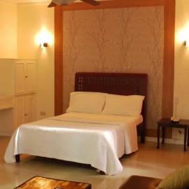 OYO 1202 Shilla Hotel，Pampang的飯店
