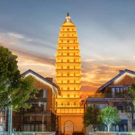 Phoenix Dragon M.I.C.E Hotel, hotelli kohteessa Kunming
