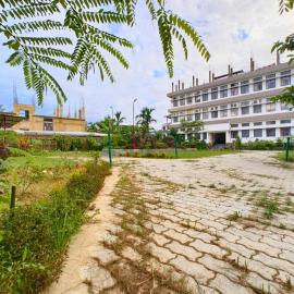 TAJ HERITAGE Hotel and Restatrant - Budget Rooms, hotel em Jorhāt
