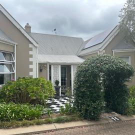 Lalla's Cottage: Fourways şehrinde bir otel