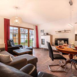 Ferienpark Freesenbruch Wohnung 2 3 - Waldesruh, hotel en Zingst