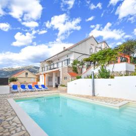 House Rovana
