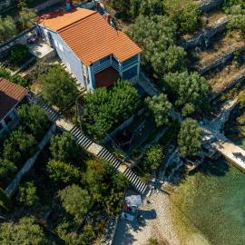 Villa Naty with Whirlpool by Villas Guide, hotel in Vela Luka