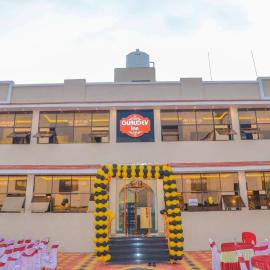 Hotel Gurudev Inn, hotel v mestu Junnar