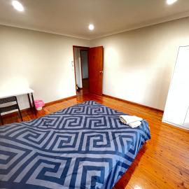 Room 00