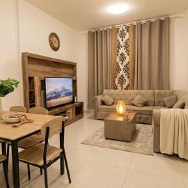 The Borderline Suite - Modern Sky View at Dubai-Sharjah Border, hotel a Sharjah