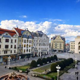 Crown Ultracentral - Stylish Central Apartment