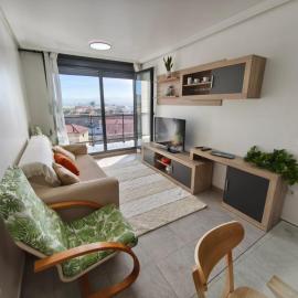 Cudón में, होटल Quiet apartment in Cudón