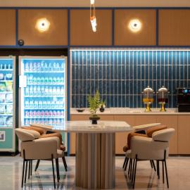 Holiday Inn Express Luoyang Nanchang Road by IHG, hotell i Luoyang