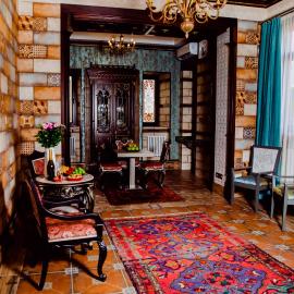 Royal Historical Boutique Hotel