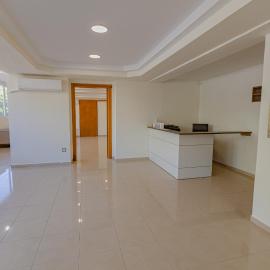 Fenix Apartments, hotell i Mola Kalyva