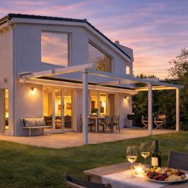 A Private Garden Villa near Athens Airport and the Beach、ネア・マクリのホテル