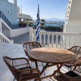 Beachfront Escape in Mikra Mantinia-Messinian Aura