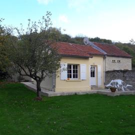 Gite Le Verger, hotel in Commes