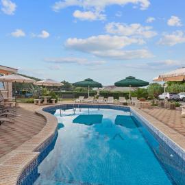 Family-friendly apartments with swimming pool Kraj, Pasman - 334, ξενοδοχείο σε Kraj