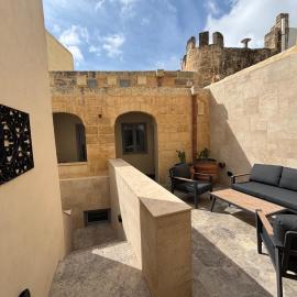 3 Doni, hotell i Rabat