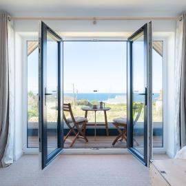 Spacious Modern 4 bedroom Coastal Home Sennen Cove, hotel v destinaci Sennen