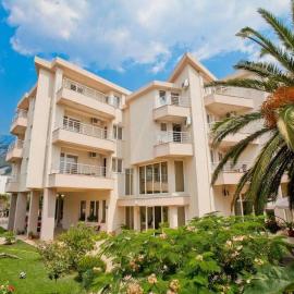 Residence Bella, מלון בבודווה